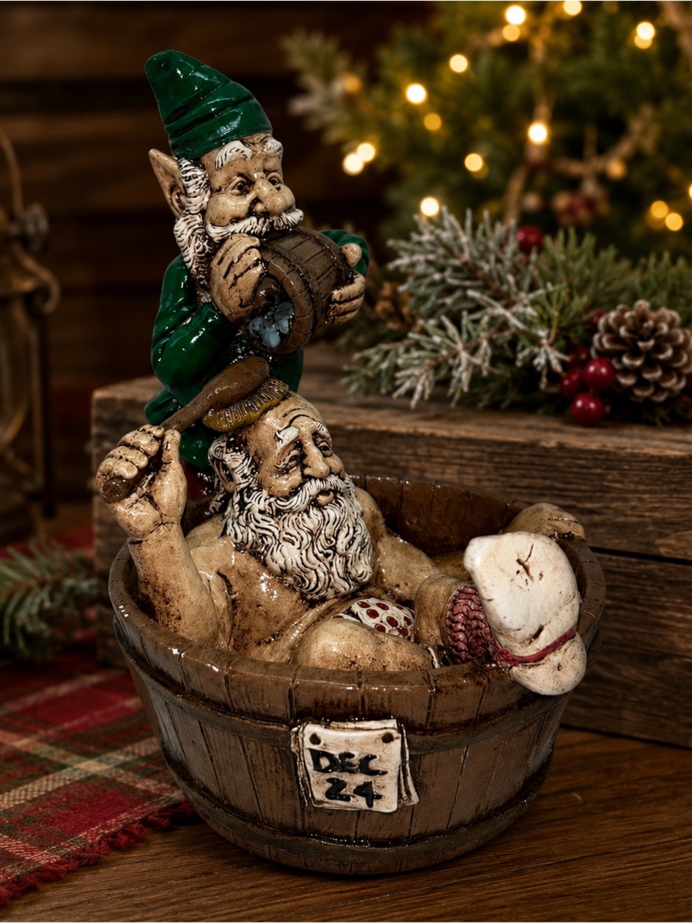 Eldorado MFG 1983 Gnome Elf Whimsical Christmas Rub-a-Dub Santa bath 8.5" READ